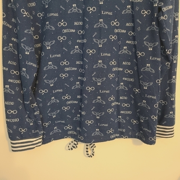 Wizarding World | Women's Harry Potter Sleepwear Pajama Top (Size Large) - Picture 9 of 11